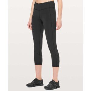Lululemon Pace Rival Crop Full-On Luxtreme 22" - 8